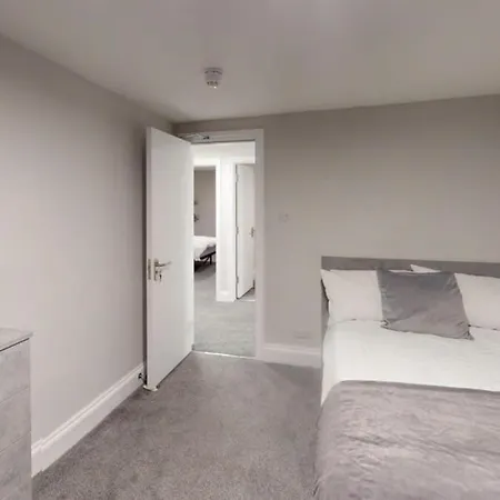 Queens Road Four Bedroom Flat