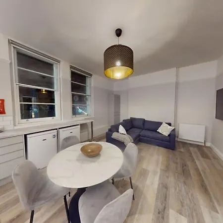 Apartman Queens Road Four Bedroom Flat Bristol